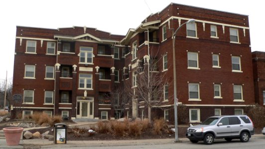 Melrose Apartments (Omaha) from E 1 photo