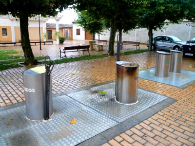 Melgar de Fernamental - Contenedores de reciclaje 3