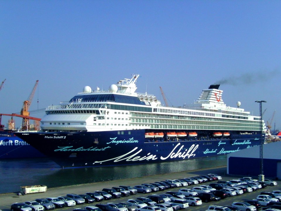 Mein Schiff 2 2011-04-23 (1)