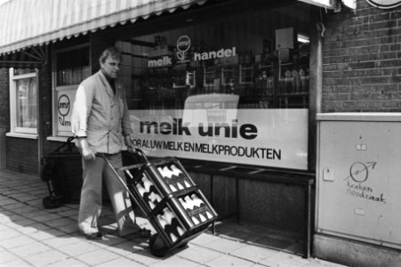 Melkhandelaar in Amsterdam, Bestanddeelnr 930-9940