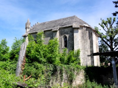 Melle (Deux-Sèvres) hameau Rabalet, chapelle en ruine