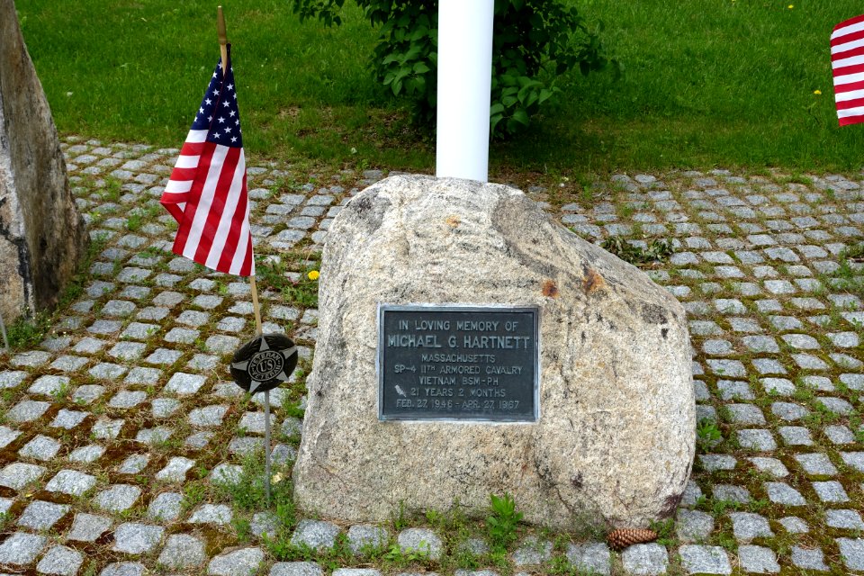 Michael G. Hartnett Memorial, Vietnam War - Conway, Massachusetts - DSC06419