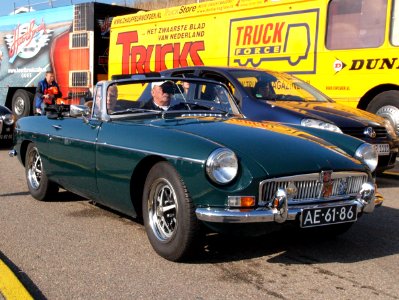 MG B dutch licence registration AE-61-86 pic2