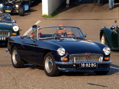 MG B dutch licence registration 18-82-BG pic1