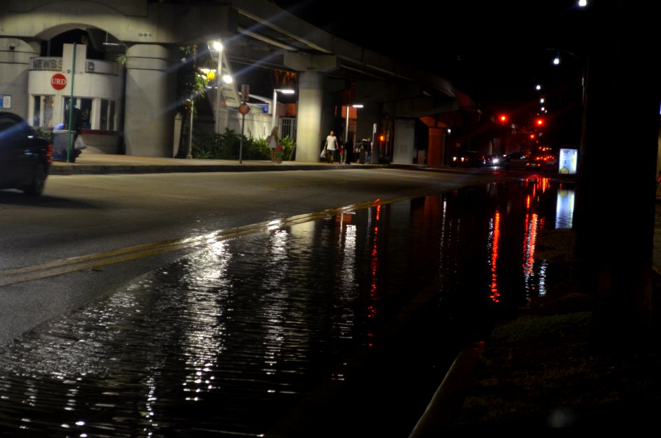 Miami tidal flooding Oct 14 2016 15 - Omni MM station 14 Street