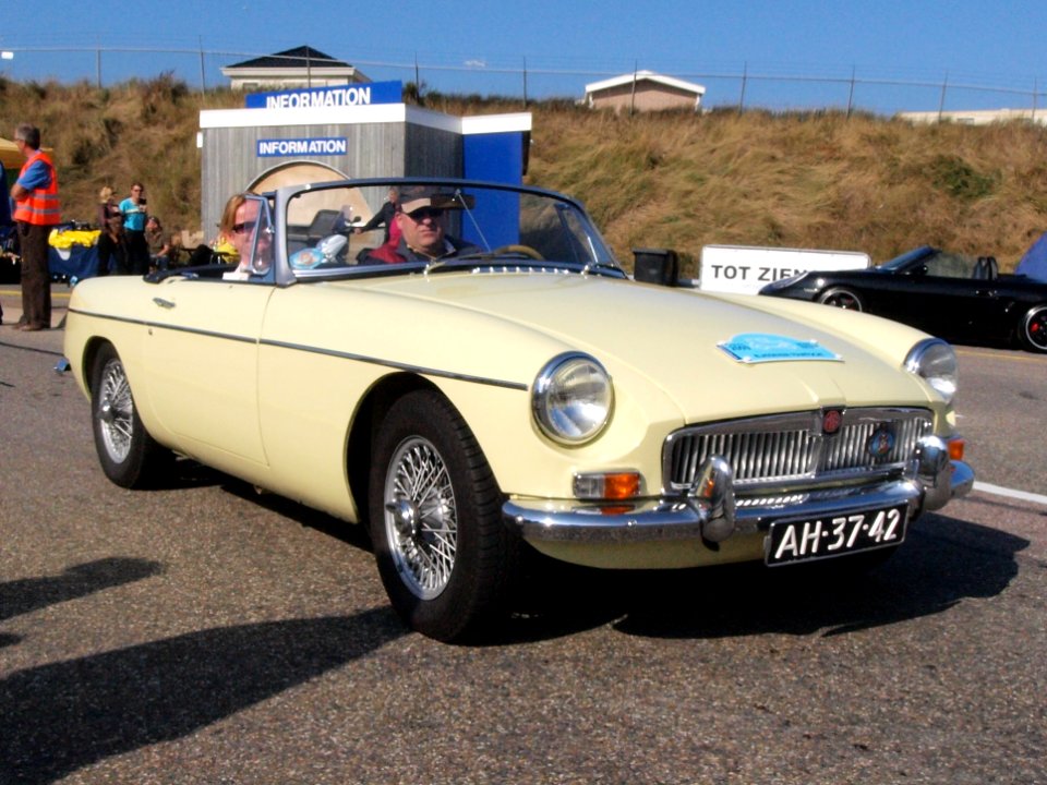 MG Bdutch licence registration AH-37-42-1