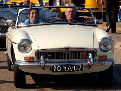 MG B dutch licence registration 20-YA-07 pic1