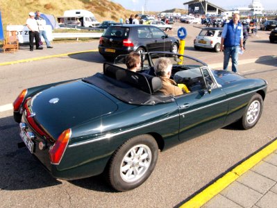 MG B Tourer dutch licence registration 28-HE-42 pic3