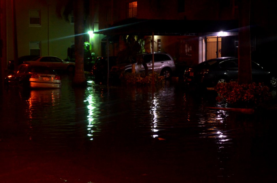 Miami tidal flooding with rain at high tide during king tides 44 Edgewater