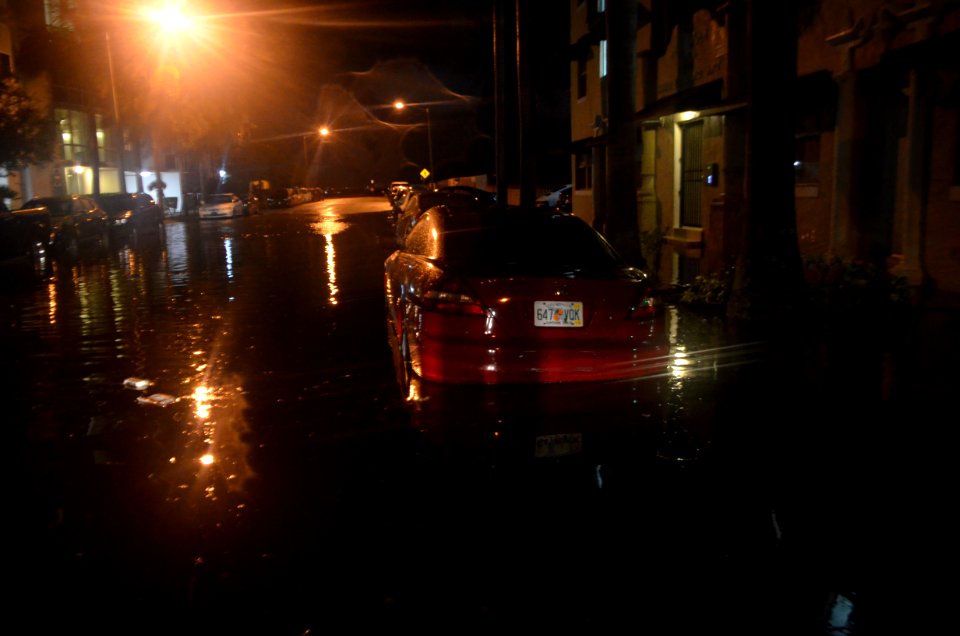 Miami tidal flooding with rain at high tide during king tides 34 Edgewater