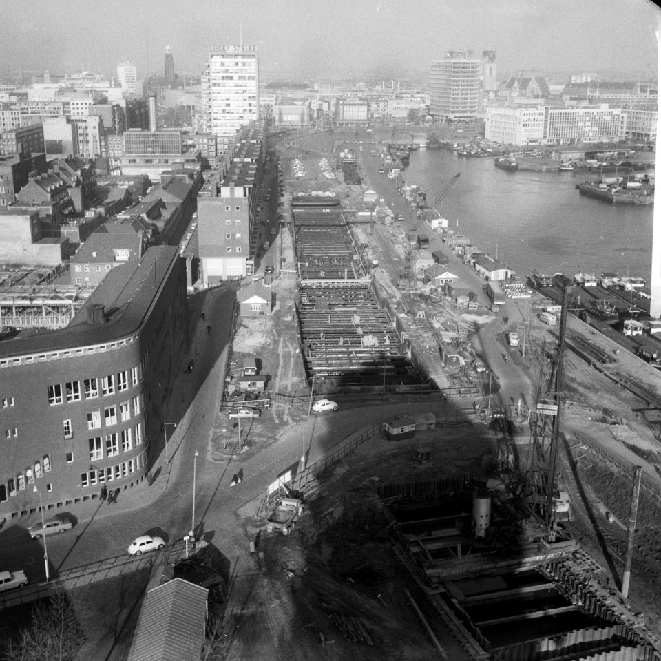 Metrowerkzaamheden in Rotterdam Overzicht metrostation aan Schiedamsedijk, halt, Bestanddeelnr 913-2230