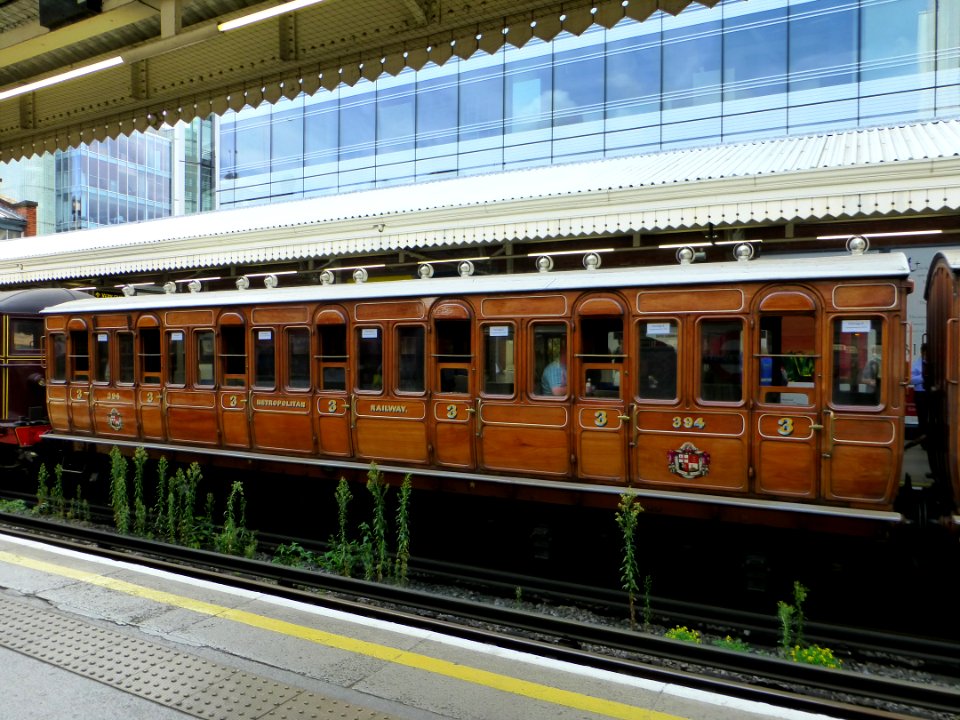 Metropolitan Railway Full 3rd Coach No.394