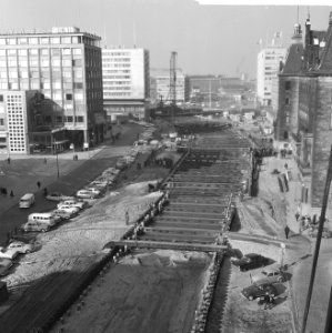 Metrobouw te Rotterdam, overzicht van de Coolsingel, Bestanddeelnr 916-0786