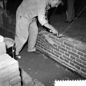 Metsel- en stratenmakerswedstrijd in de Ahoyhal te Rotterdam, Bestanddeelnr 910-4830