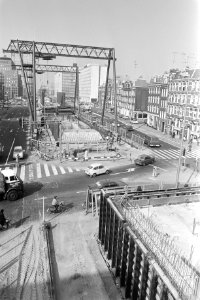 Metrobouw vordert in Wibautstraat, Amsterdam caisson in aanbouw, Bestanddeelnr 925-4619