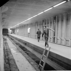 Metrowerken in Rotterdam, het station Leuvenhaven is al klaar, Bestanddeelnr 914-3905