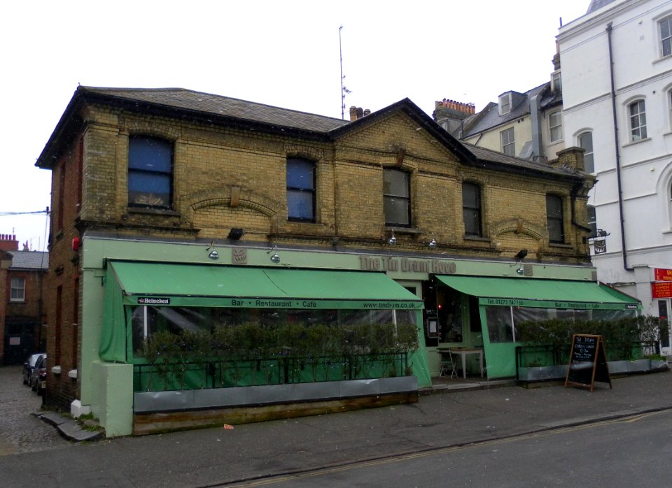 Mews at Victoria Grove, Second Avenue, Hove (February 2013) (4)
