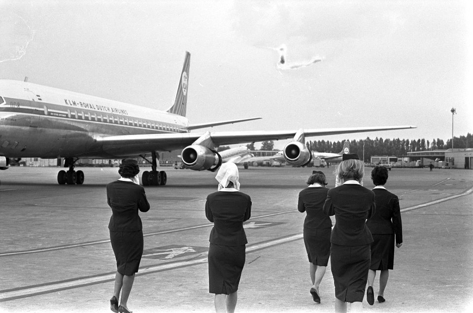 Mexiaanse aartsbisschop Dario Mirando op Schiphol, aartsbisschop Dario Mirando, Bestanddeelnr 916-8198