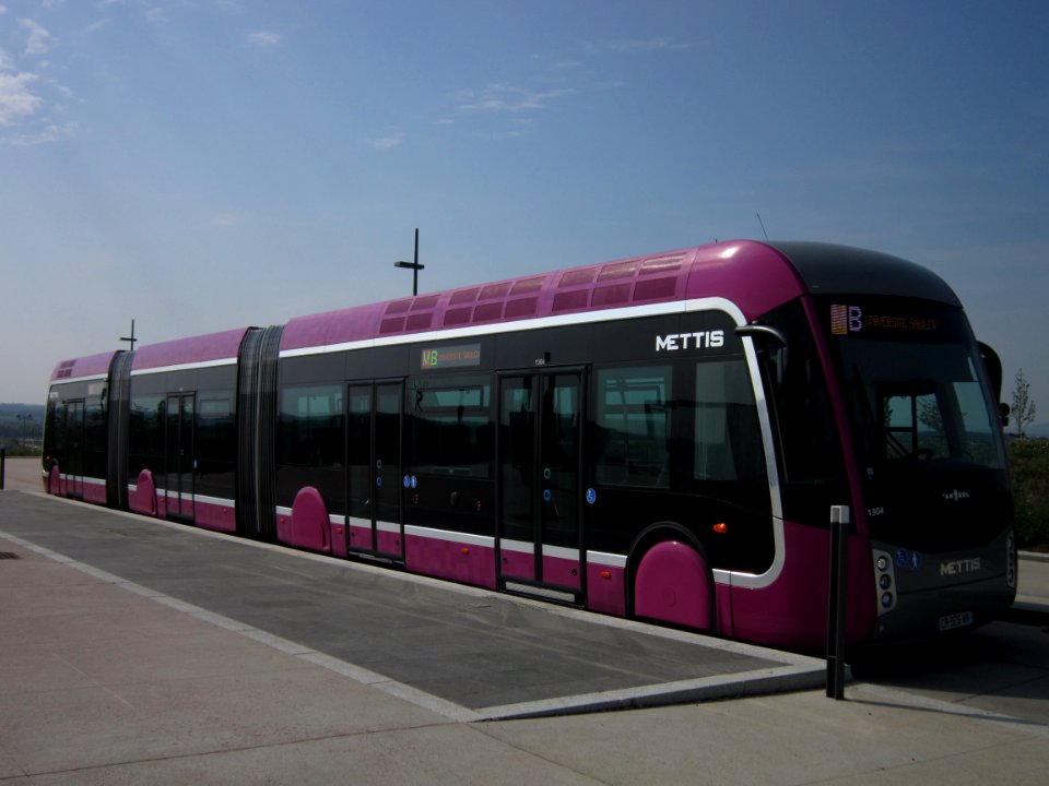 Metz Le Met' Van Hool Exquicity 24 n°1304 MB Maternité (4)