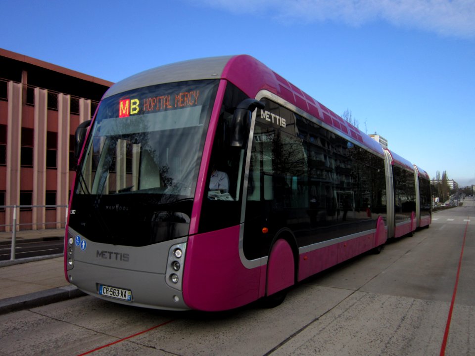 Metz Le Met' Van Hool Exquicity 24 n°1307 MB Henri Bergson