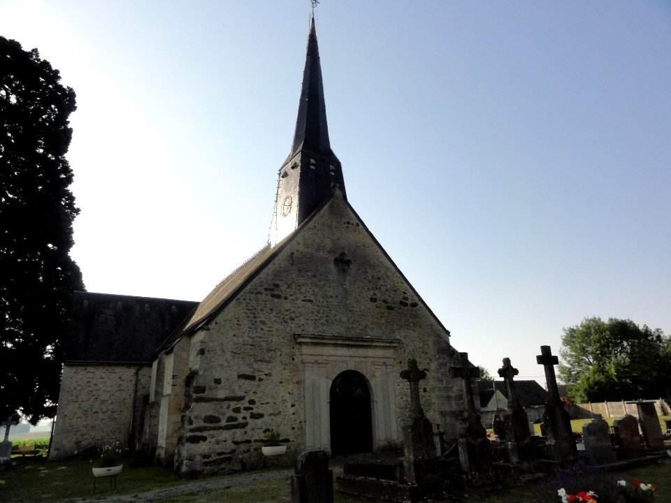 Meurcé (Sarthe) église de l'Assomption extérieur
