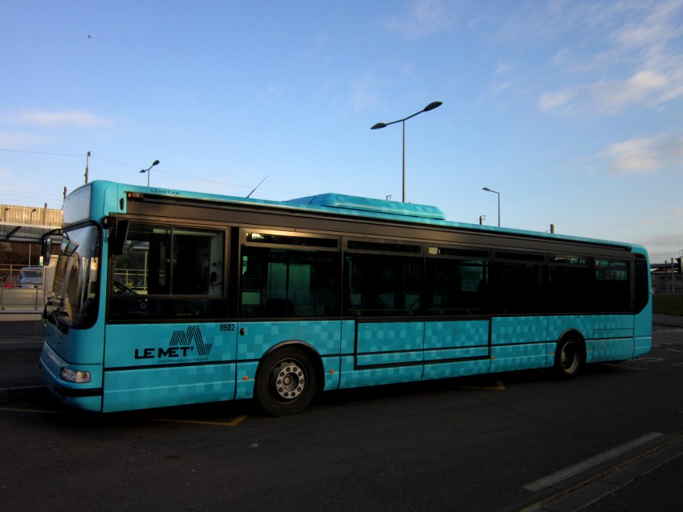 Metz TCRM Irisbus Agora Line n°0502 Proxis 106 P.E.M (2)