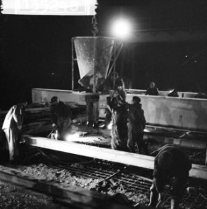 Metronachtwerk in bouwdok Brieneroord, Bestanddeelnr 913-5248