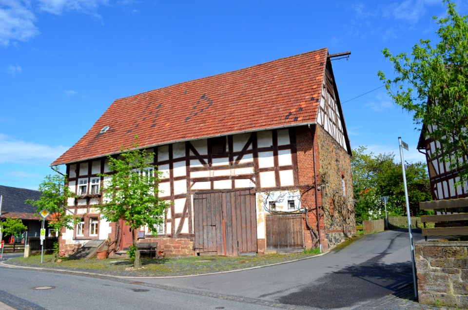 Michelsberg, An der Landsburg 6