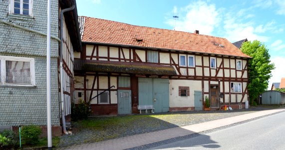 Michelsberg, An der Landsburg 9