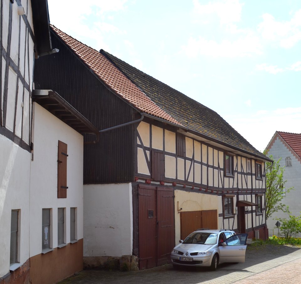 Michelsberg, Am Kirchrain 2
