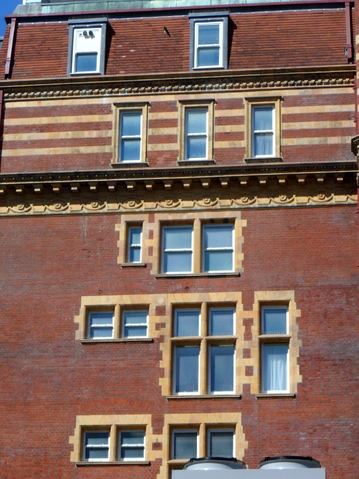 Metropole Hotel, Kings Road, Brighton (April 2013) (Side Elevation) (3)