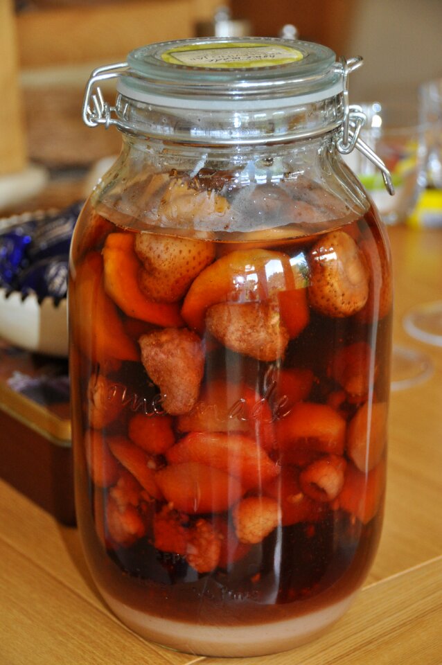 Dessert fruits rum