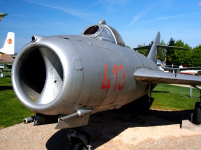 MiG 17F 413