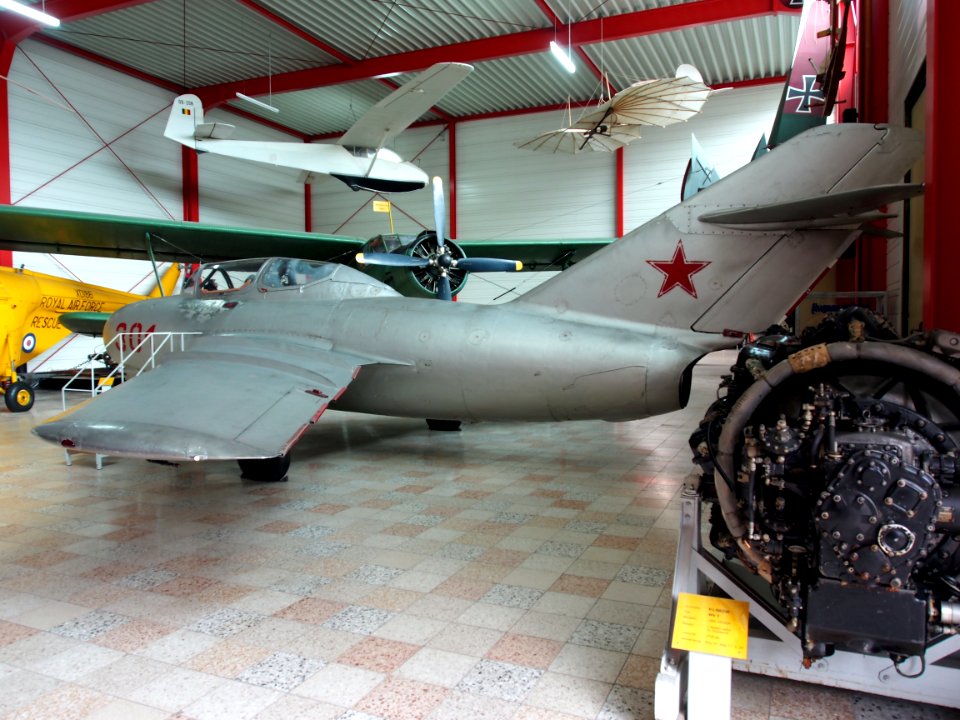 MiG-15, Lim-2 - Soviet Air Force - 301 Red at Flugausstellung Hermeskeil, pic3