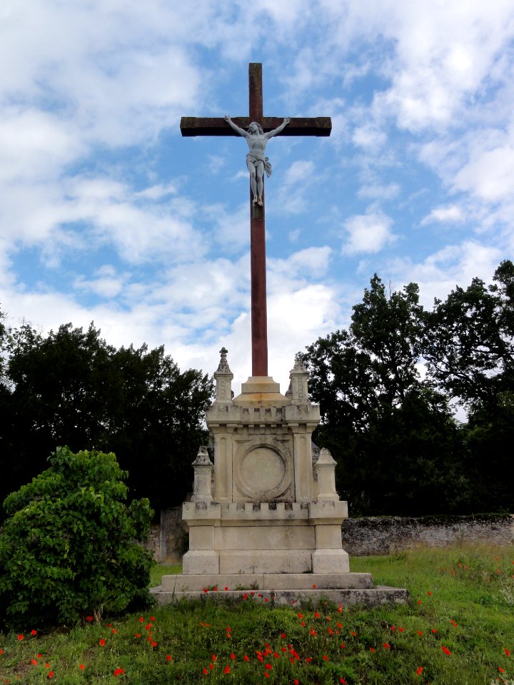 Migné-Auxances (Vienne) Croix de Jerusalem