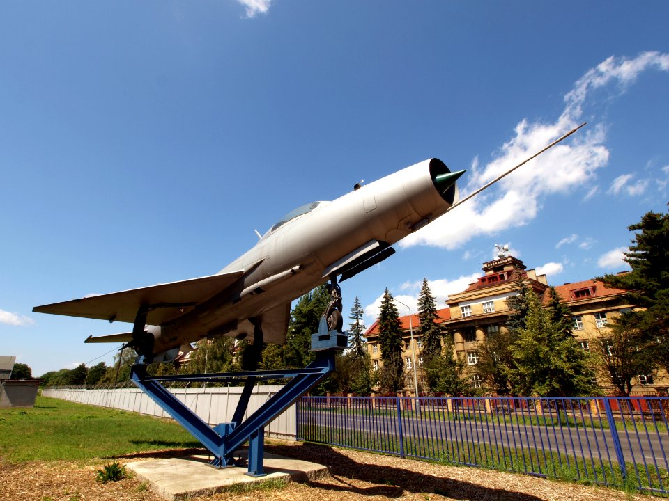 MiG-21 Gate Guard pic2