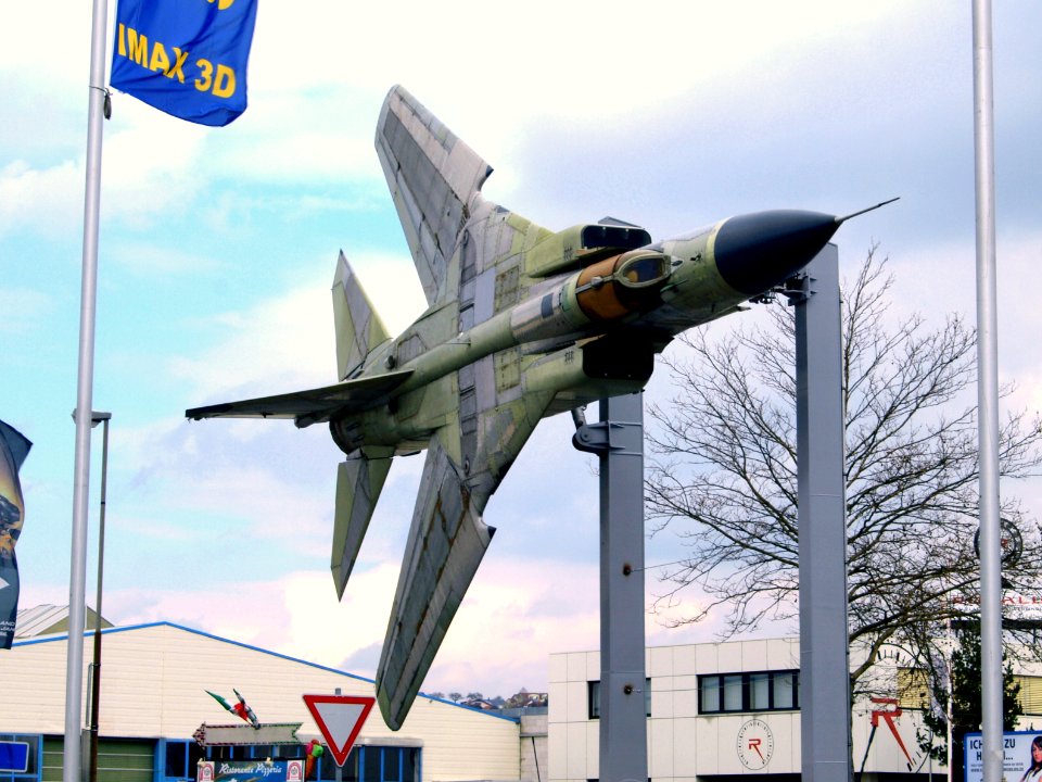 Mig-23 ML NVA550 pic3