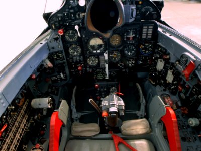 MiG-21 Cockpit pic3