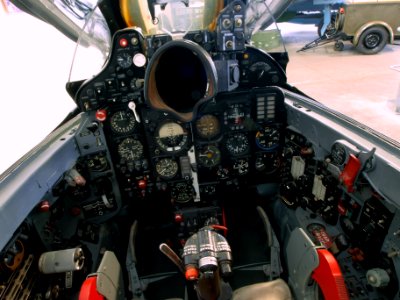MiG-21 Cockpit pic2
