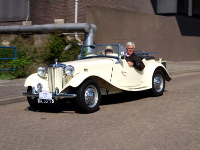 MG TD (1951). Dutch licence registration DR-35-98, pic1. Dutch licence registration DR-35-98, pic