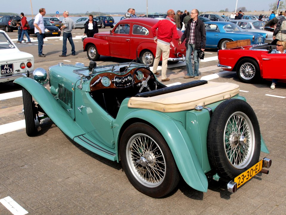 MG TC Midget (1946) , Dutch licence registration 23-30-EJ pic2