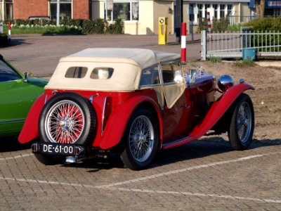 MG TC (1947) with Dutch licence registration DE-61-00, pic1