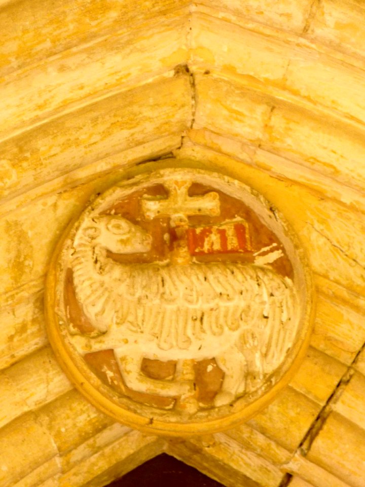 Miñano Mayor - Iglesia de San Lorenzo, portada protogótica 4