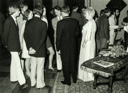 Midden, op de rug gezien Gou, burgemeester Mr. Dr. L. de, NL-HlmNHA 5400463871