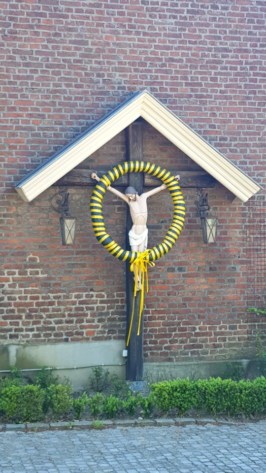 Mheer-wegkruis Dorpsstraat 9 (3)