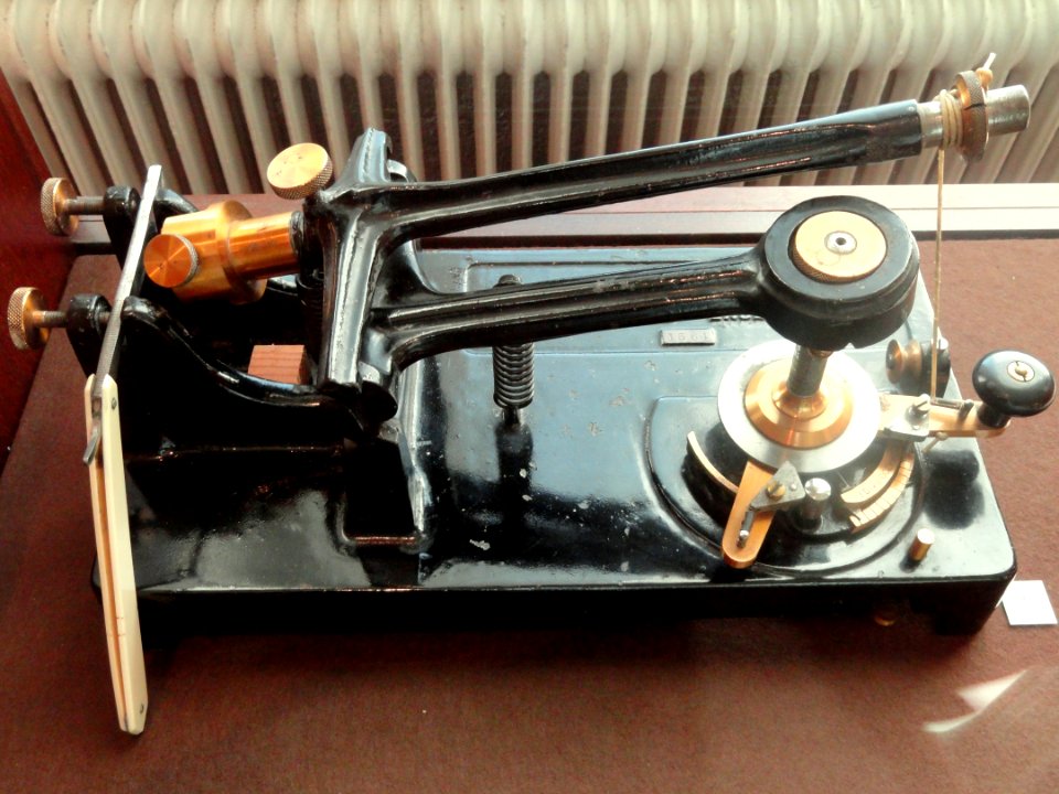 Microtome - Cabinet of Physics (Arppeanum) - - DSC05170