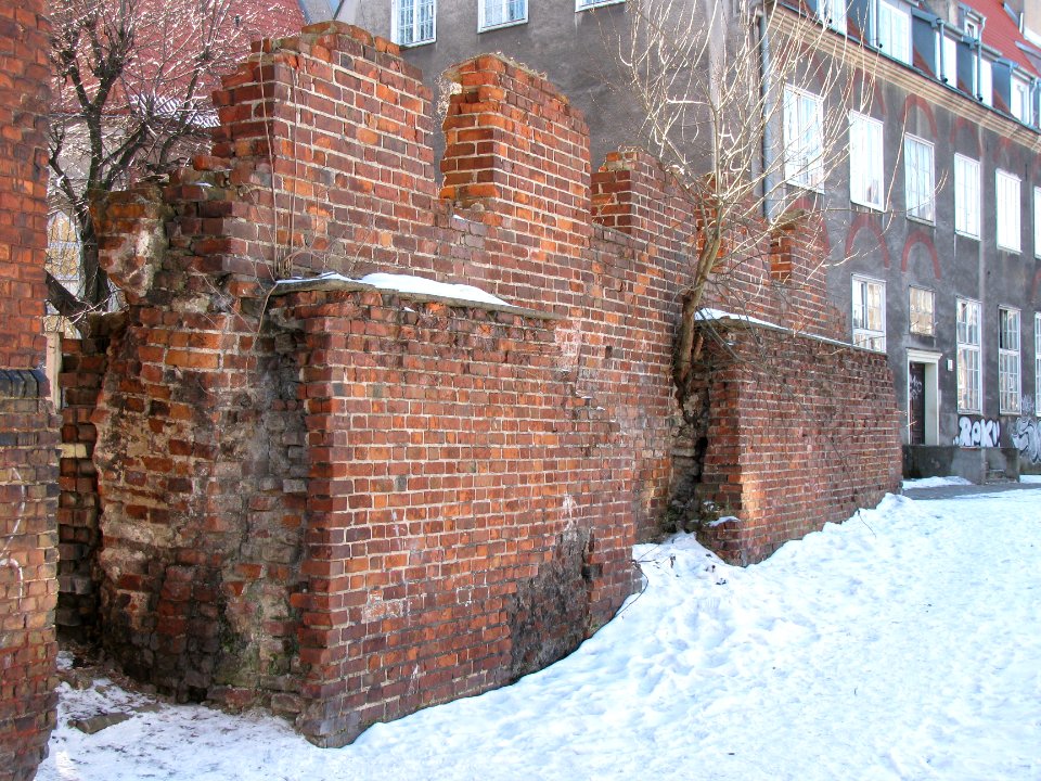 Middle Ages defensive walls of Gdańsk (2)