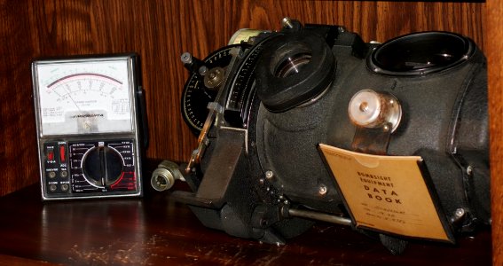 Micronta ohmmeter and Bombsight Type M9B - Bayernhof Museum - DSC06322