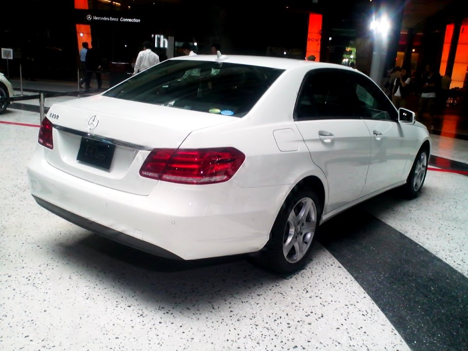 Mercedes-Benz E250 (W212) rear