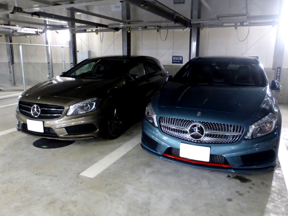 Mercedes-Benz A180 BlueEFFICIENCY Sports & A250 SPORT (W176) front